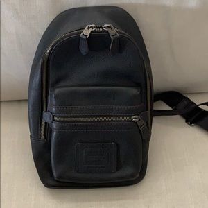 Coach academy sling pack